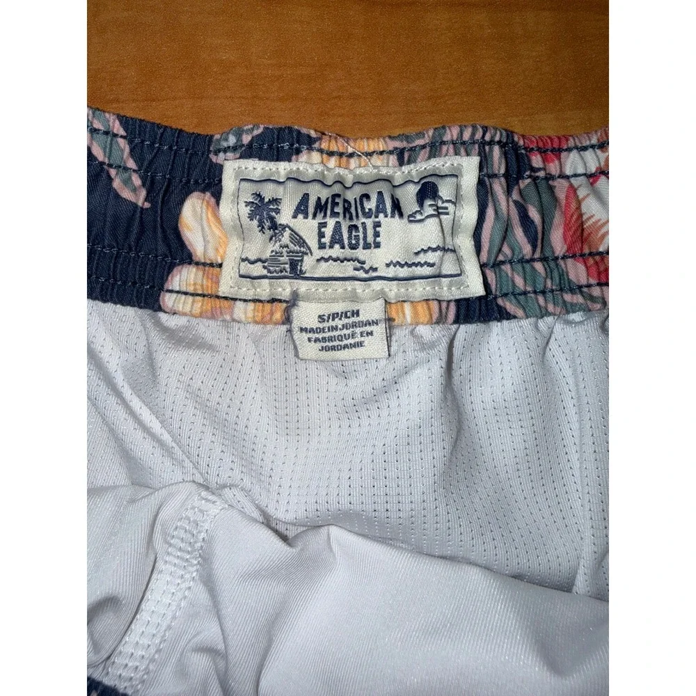 American Eagle Mens Navy Floral Swim Trunks Tropical Hibiscus Board Shorts Small